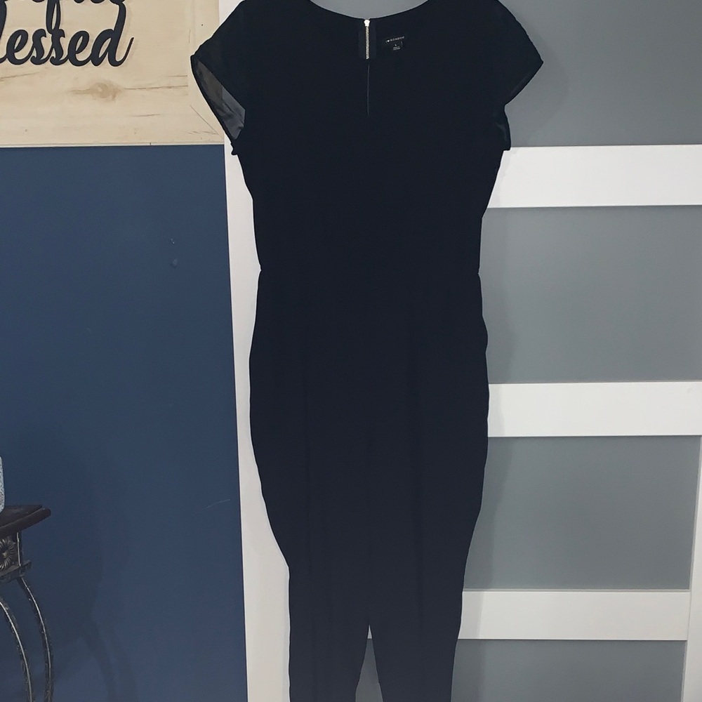 Chic Black Cap Sleeve Jumpsuit